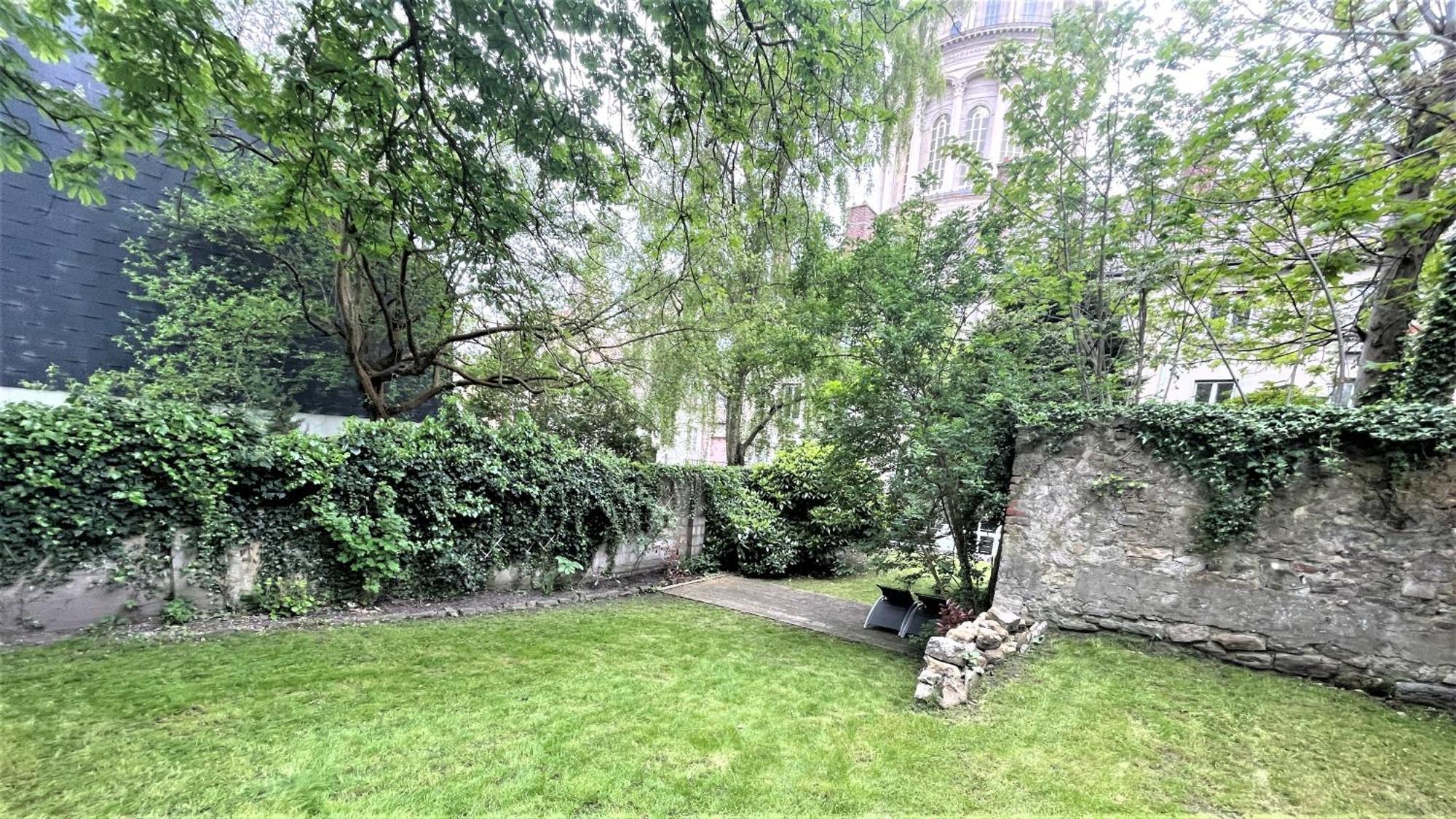 Апартаменты Au Jardin De La Basilique Булонь-сюр-Мер Экстерьер фото